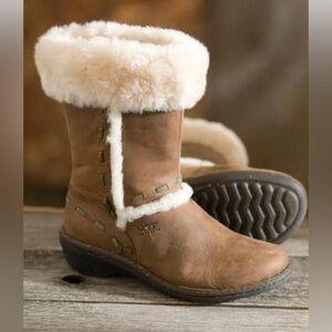 UGG Women's Elijo Boots